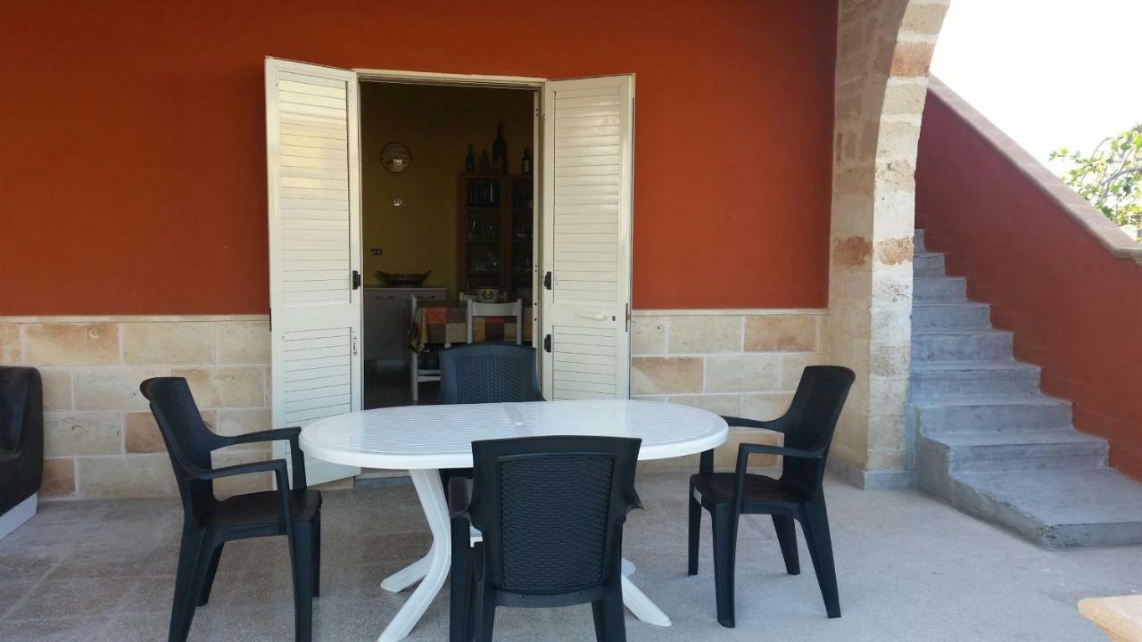 Casa Vacanza Via Lazio ตอร์เลลาปิลโล ภายนอก รูปภาพ